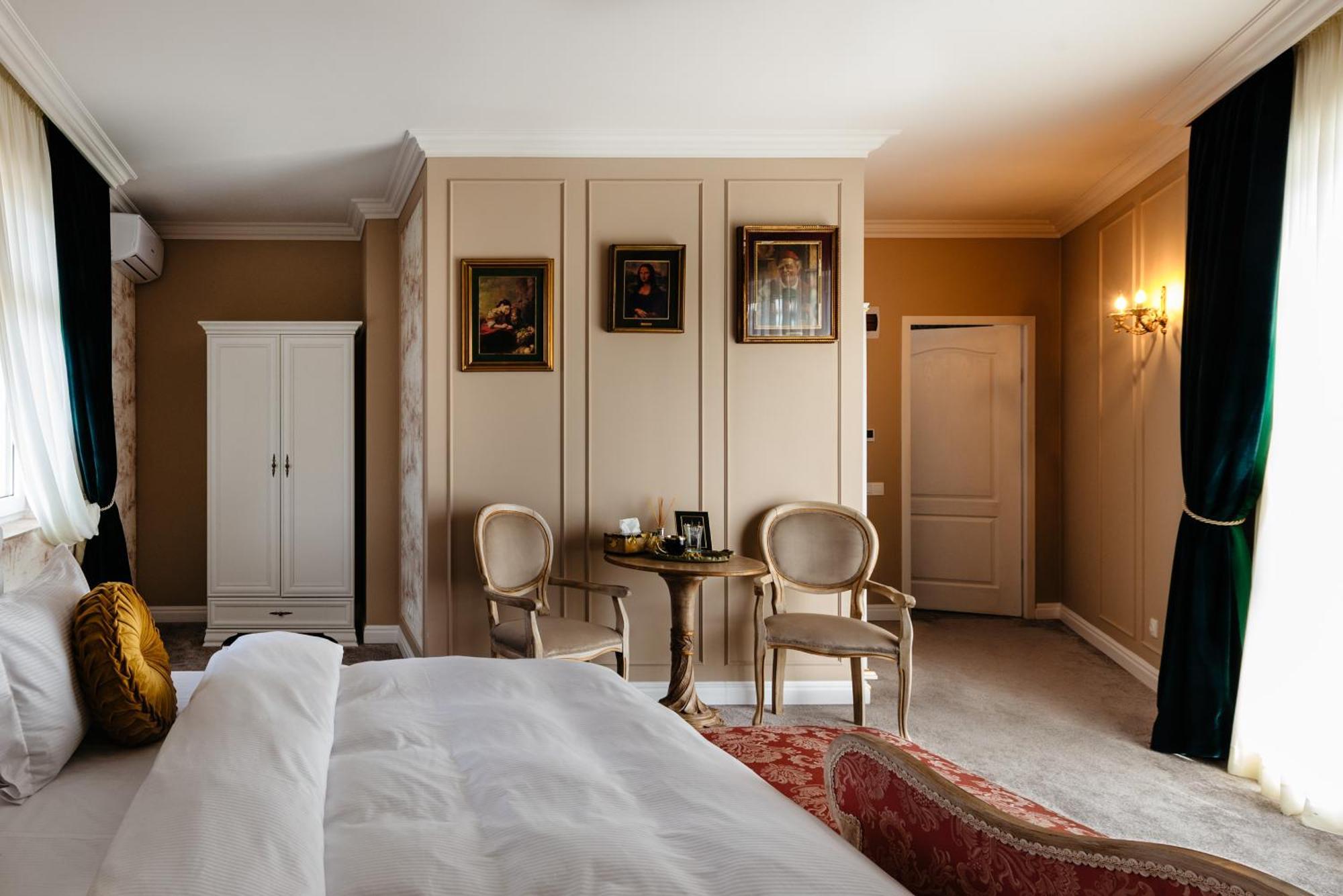 Ateneea Luxury Rooms 克卢日-纳波卡 外观 照片